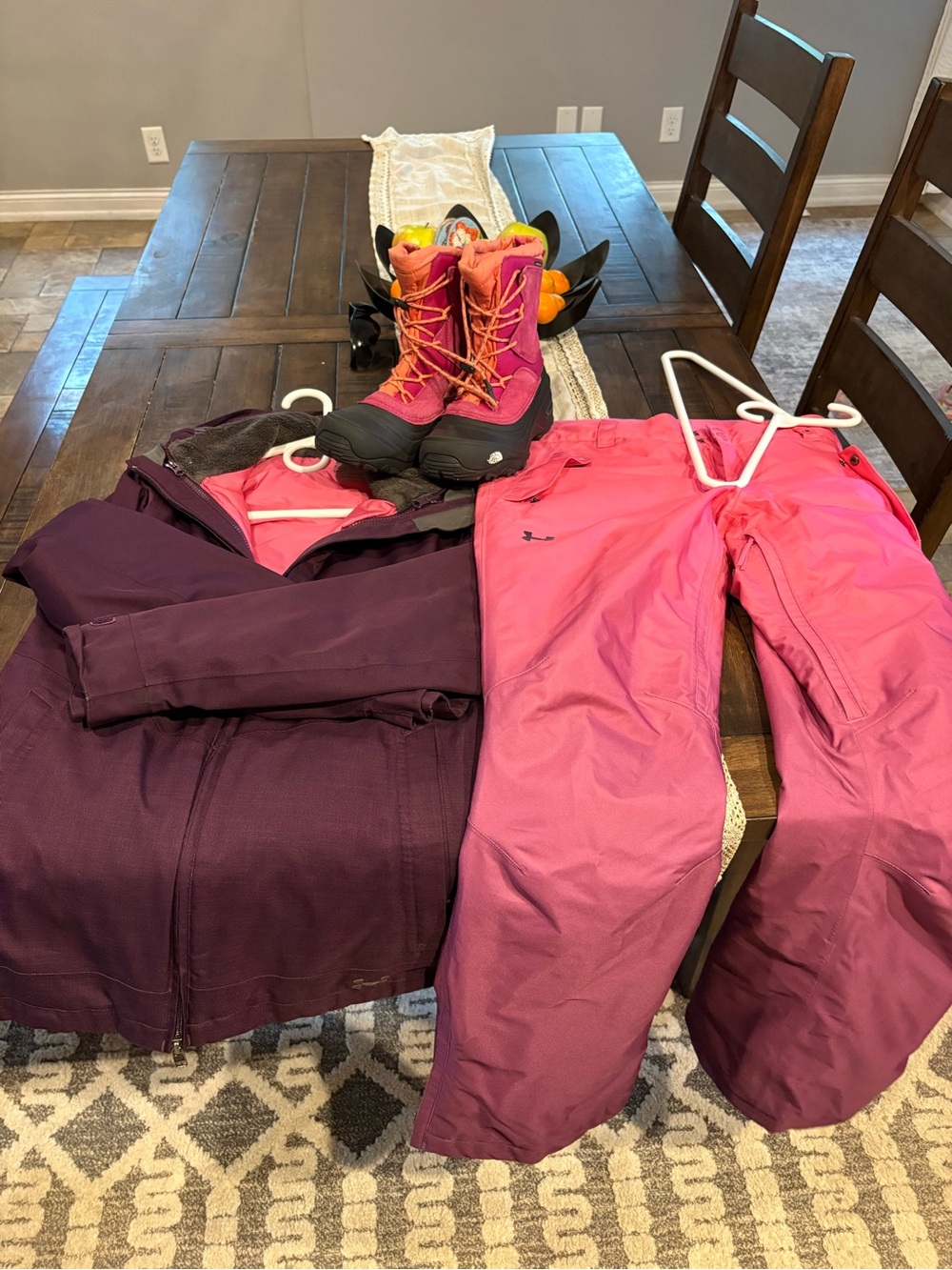 Size M Pink/purple under armor winter jacket with matching snow pants + boots